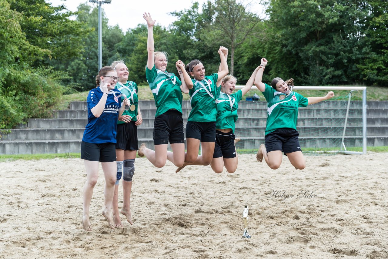 Bild 127 - wBJ/wCJ Beachsoccer Cup